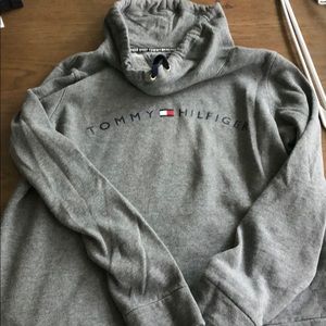 Tommy sweatshirt